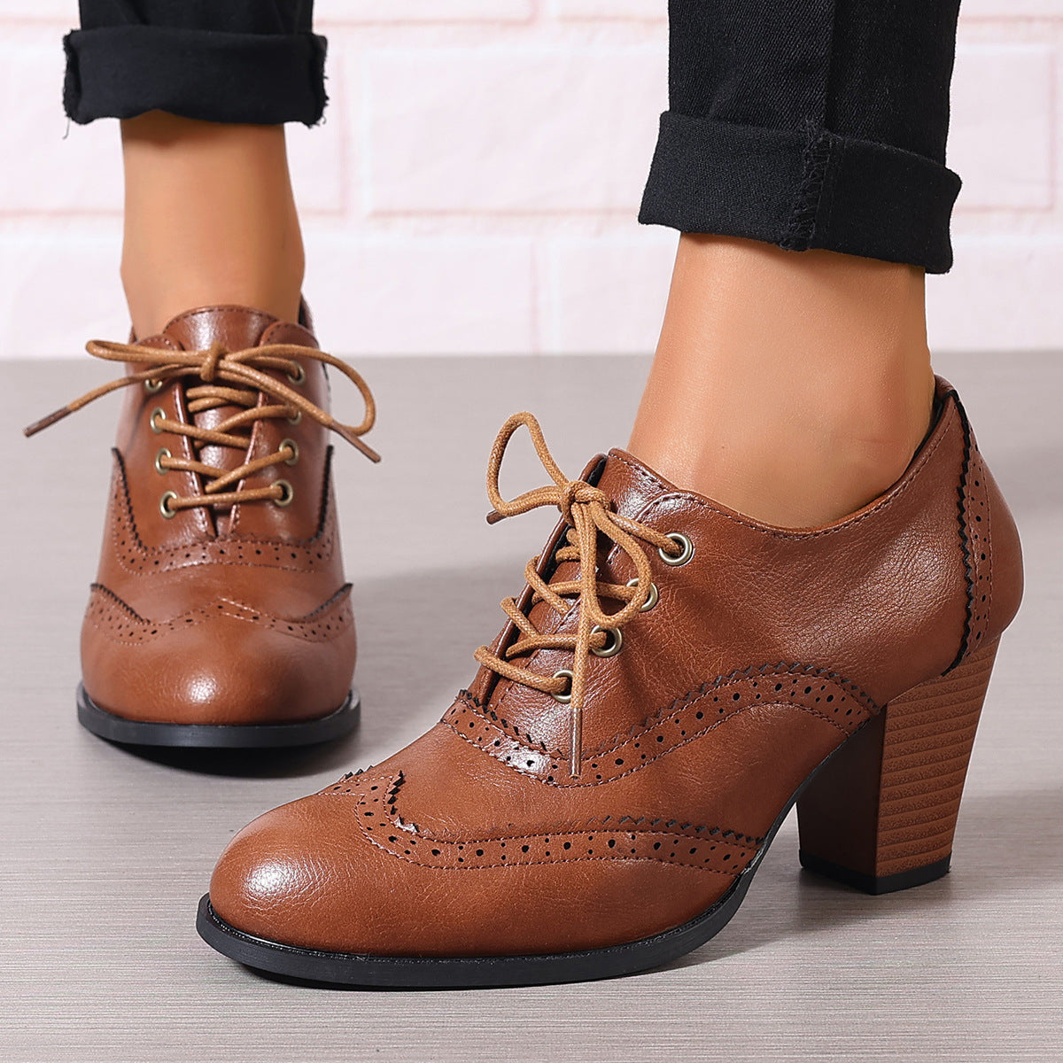 Women's Vintage Lace-Up Brogue Oxford Shoes