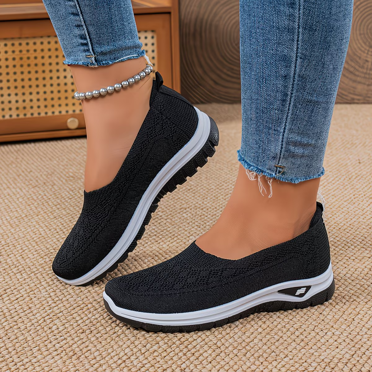 Women's Breathable Shock-absorbing Slip-On Sneakers for Hiking, Commuting, Sports, Daily Wear - Easy On/Off Design