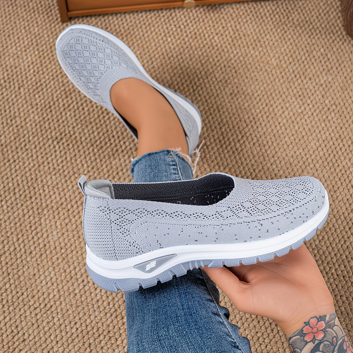 Women's Breathable Shock-absorbing Slip-On Sneakers for Hiking, Commuting, Sports, Daily Wear - Easy On/Off Design