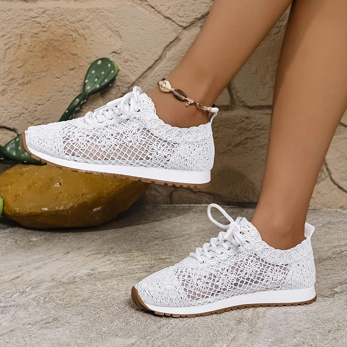 Women's Breathable Lace-Up Mesh Casual Shoes Sneakers