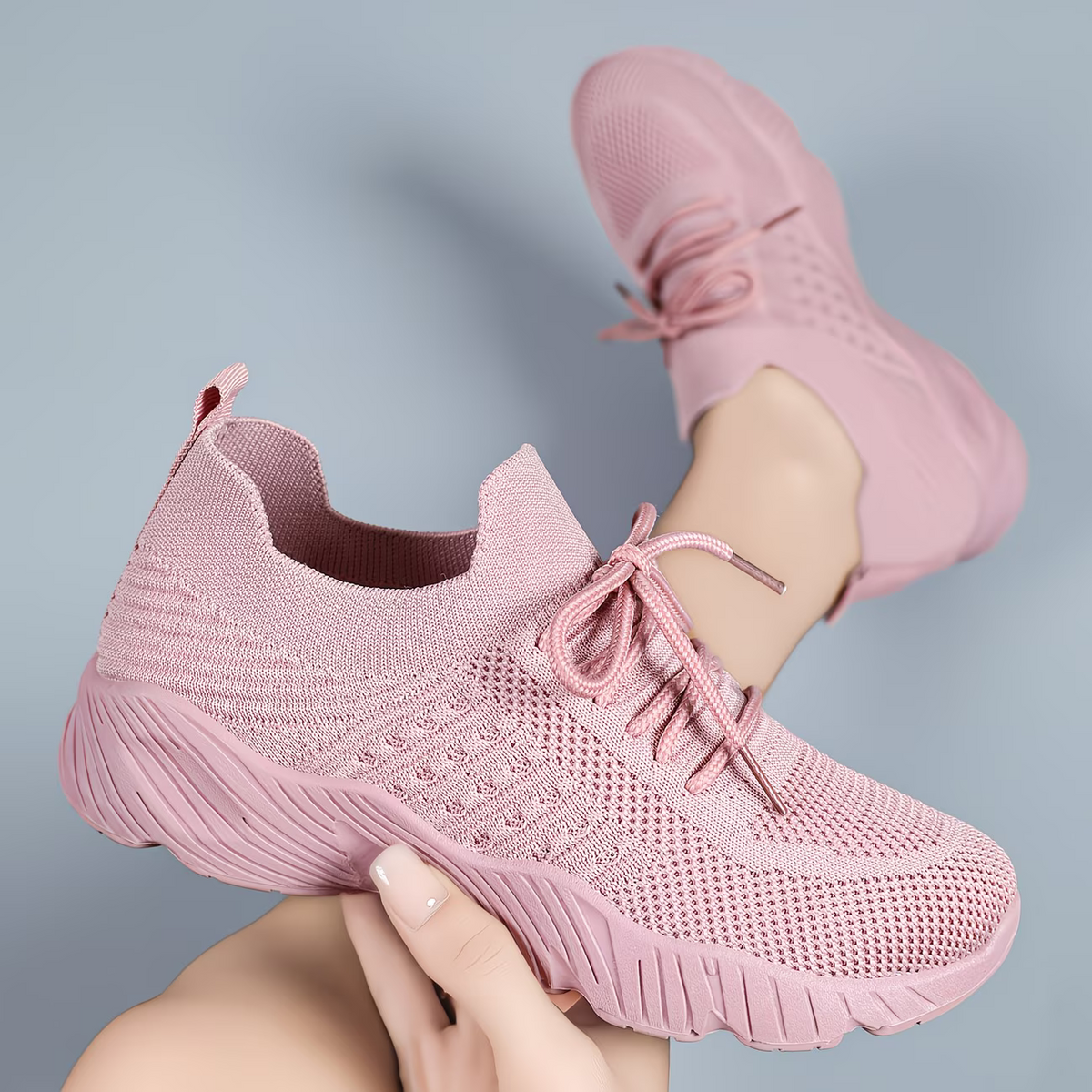 Women‘s Comfortable Mesh Lace-Up Sneakers Sports Shoes