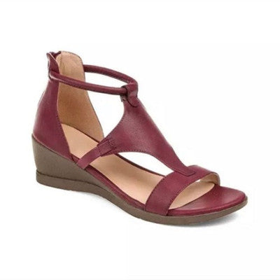 COMFY SANDALS