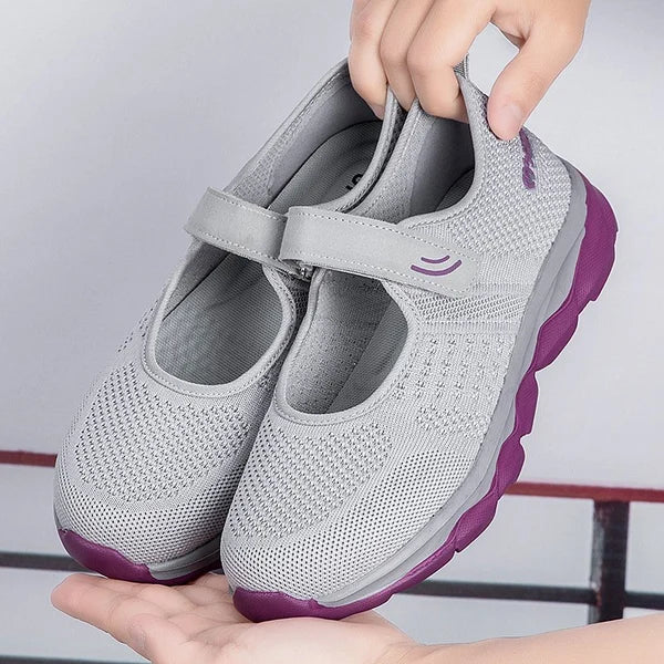 COMFORTABLE SOFT SOLE WALKING SHOES