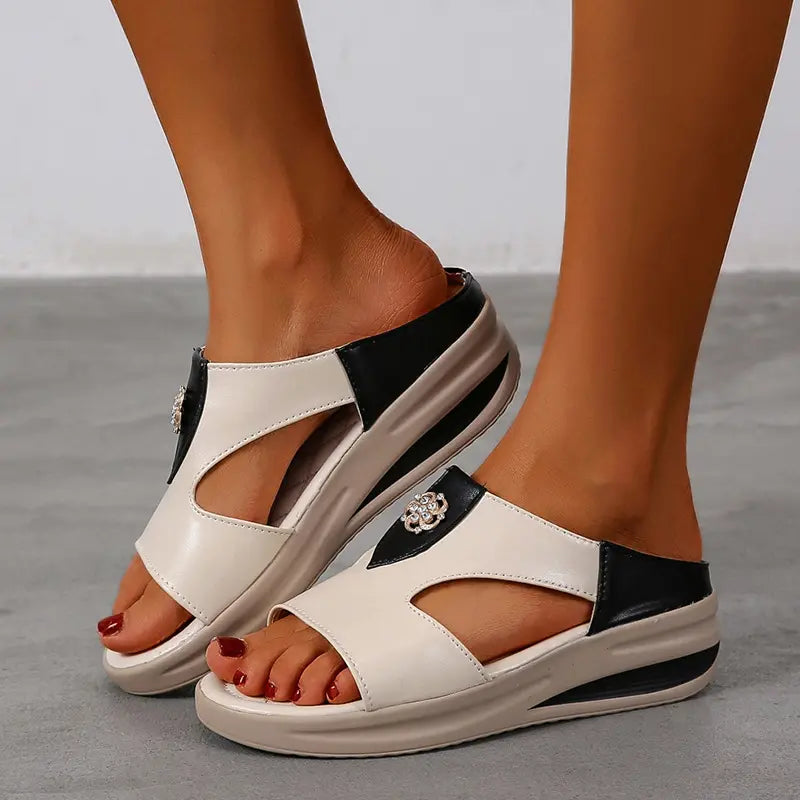2022 New Wedge Cowhide Platform Flip Flops
