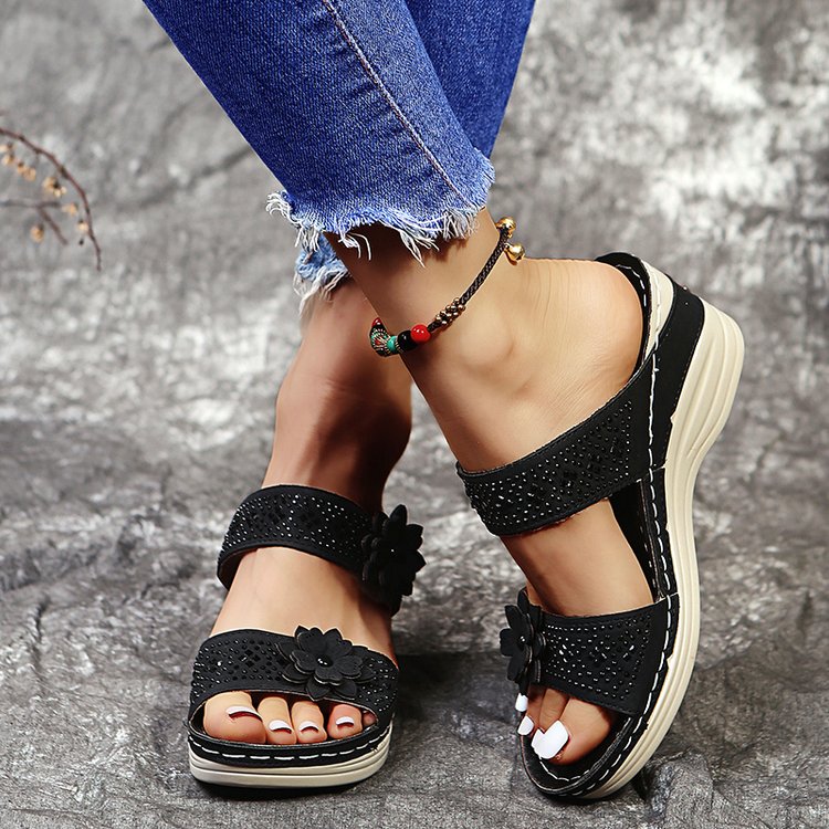 Women's Soft Footbed Arch-Support Floral Wedge Sandal