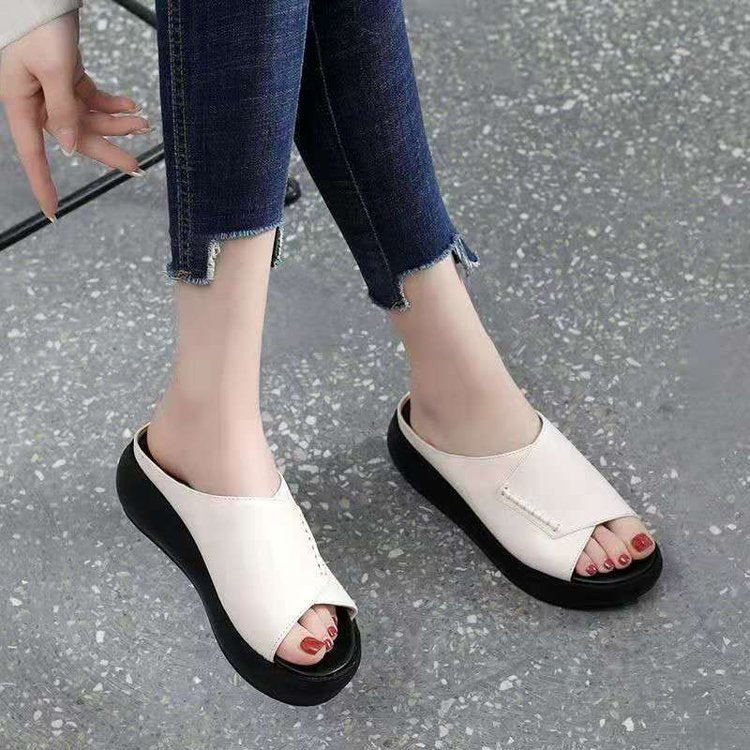 Women‘s Comfortable Cowhide Leather Sandals