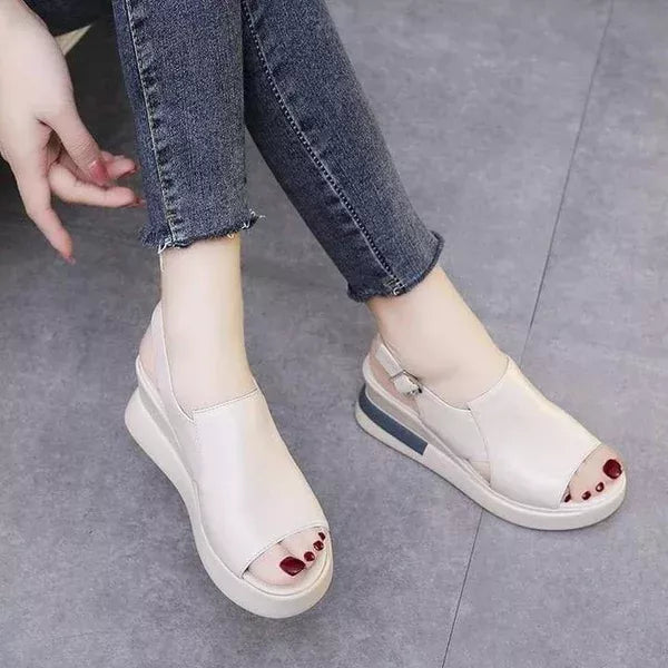 LEATHER HEEL SANDAL