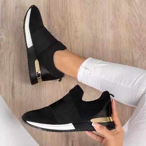 PREMIUM CASUAL SNEAKER