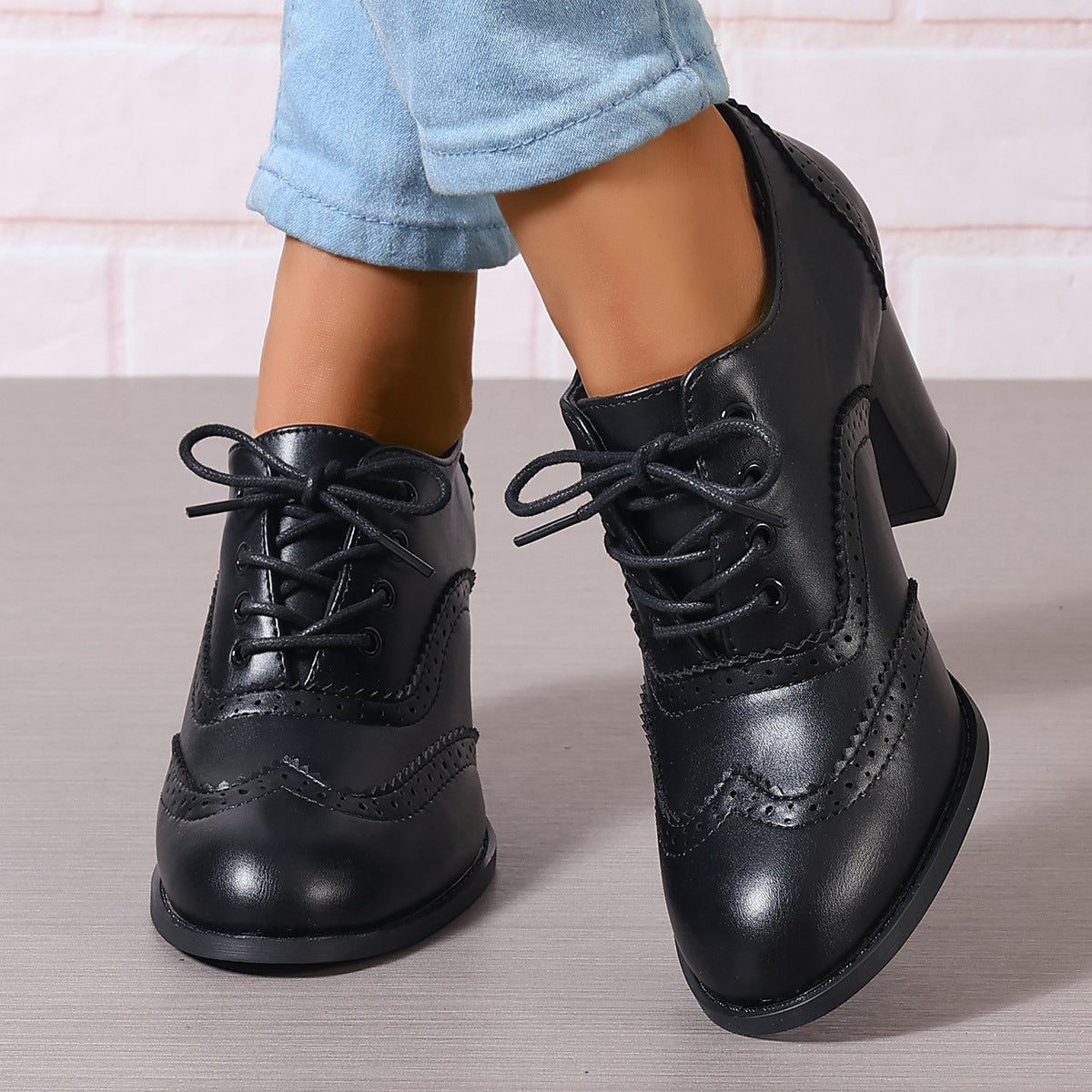 Women's Vintage Lace-Up Brogue Oxford Shoes