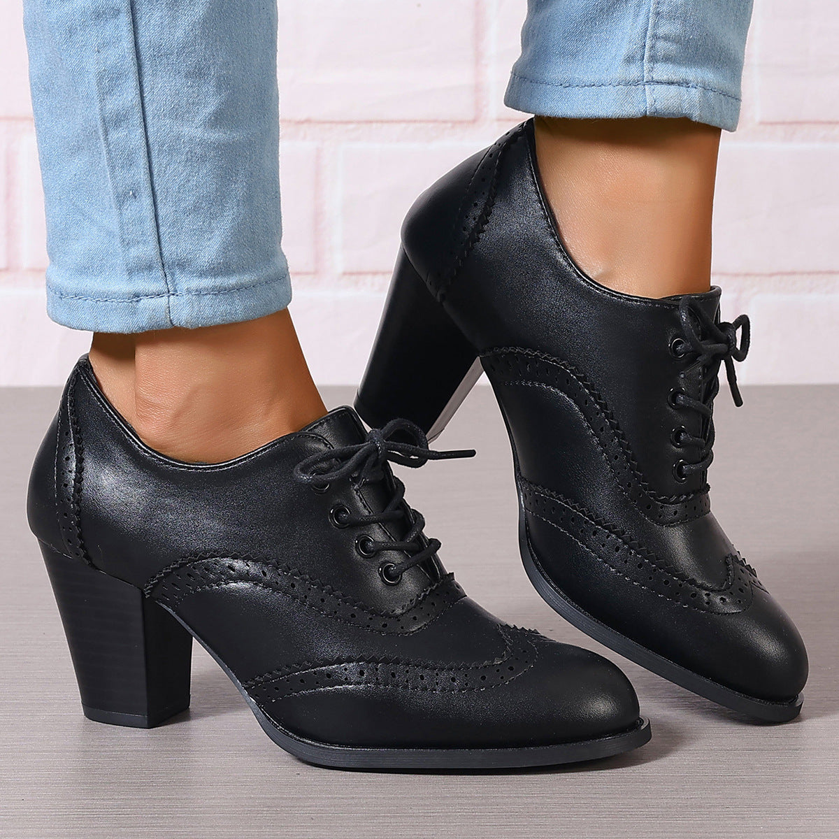 Women's Vintage Lace-Up Brogue Oxford Shoes